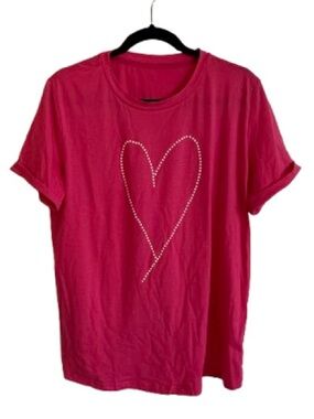 Women’s Short Sleeve Heart Tee in Berry Pink